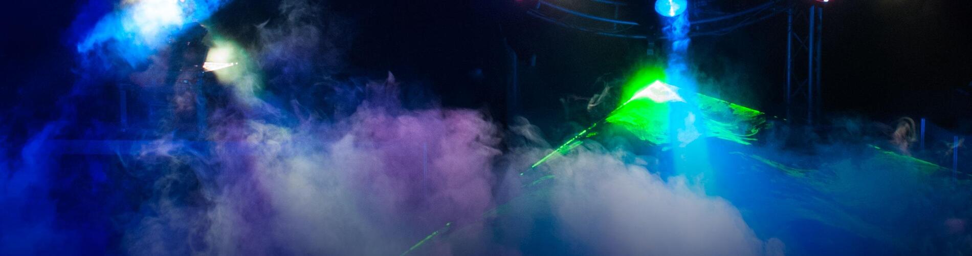 Cерия генераторов тумана MLB, спецэффектов SFAT и Le Maitre на выставке «Музыка Москва 2011»